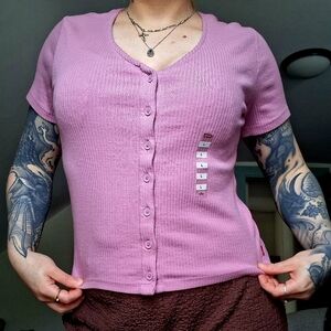 NWT Levi's Y2K Style 100% Cotton Lilac Ribbed Button-Front Baby Tee